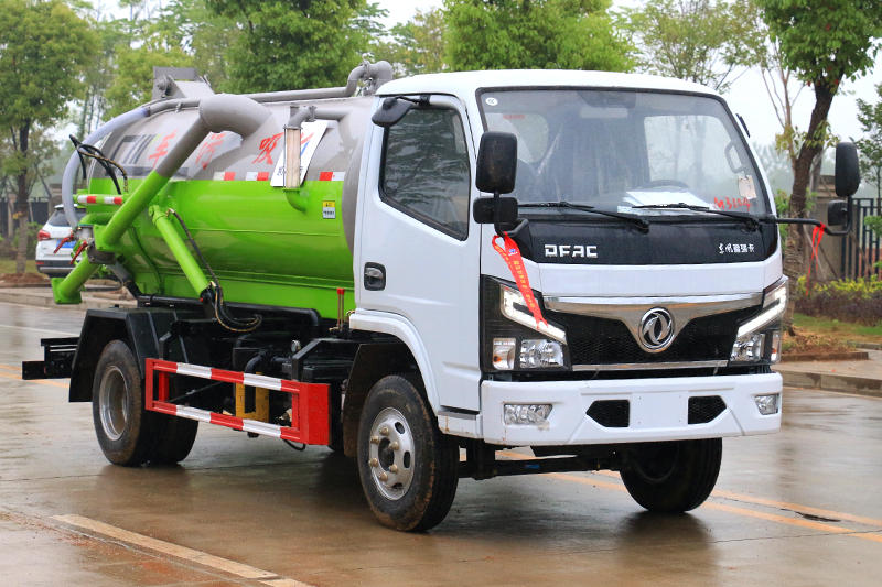 在操作吸污車(chē)時(shí)有哪些需要注意的？